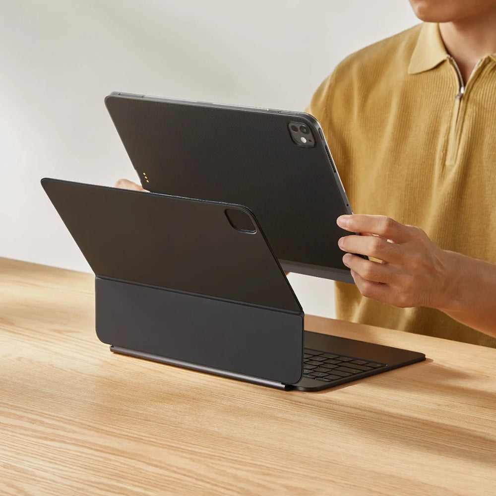 iPad Pro 13 2025 M5 Kılıf Aramid Fiber Pitaka Ultra-Slim Classic Serisi Tablet Kılıf