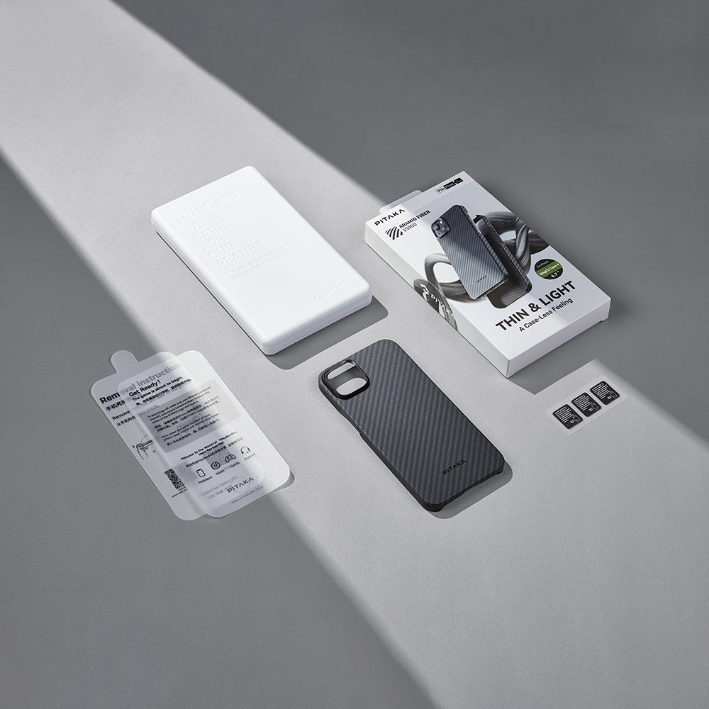 iPhone 15 Plus Kılıf M-safe Şarj Özellikli 1500D Aramid Fiber Pitaka Ultra-Slim Classic Serisi Black-Grey Twill Kılıf