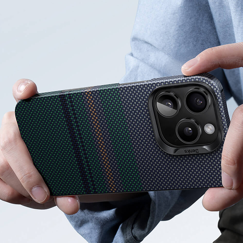 iPhone 16 Plus Kılıf M-safe Şarj Özellikli Karbon Fiber Tasarımlı Benks Aurora ArmorAir Kevlar Kılıf