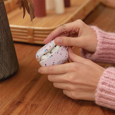 Apple Airpods Pro Kılıf Mozaik Desenli Coehl Terrazzo Kapak Beyaz