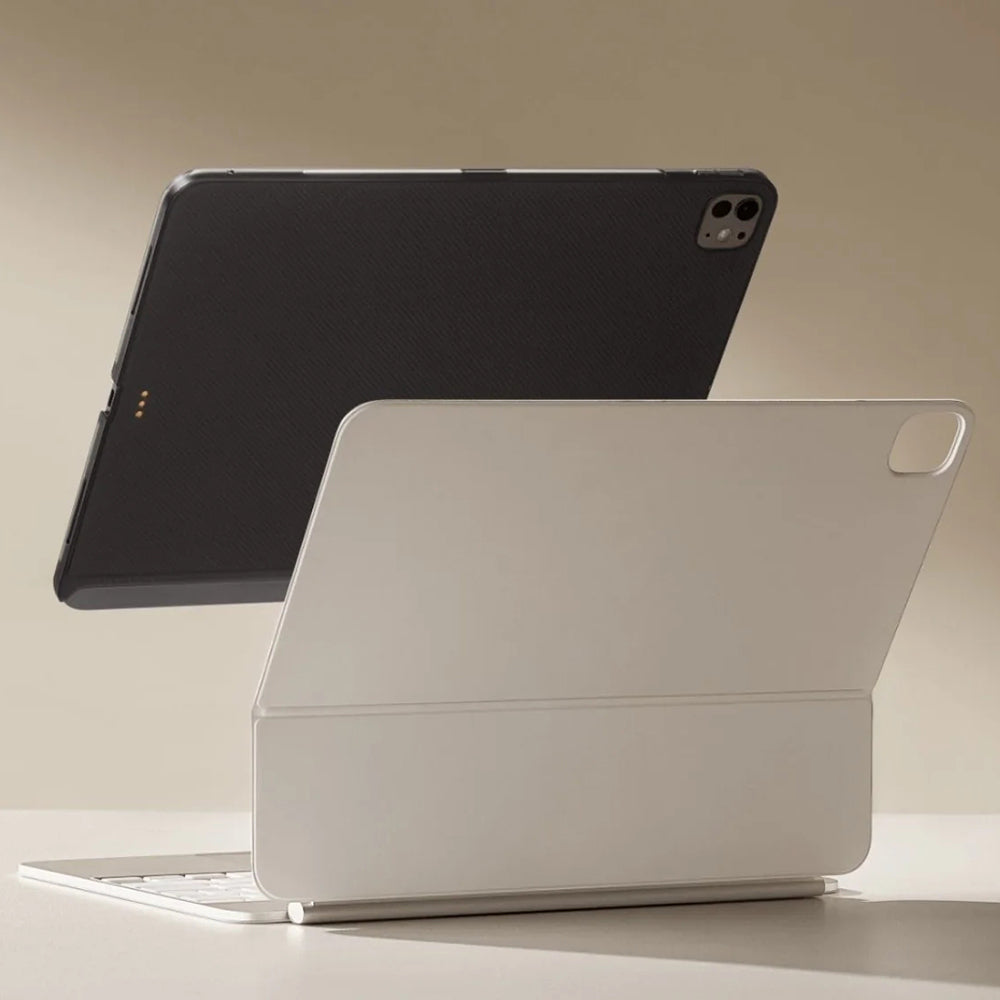 Apple iPad Pro 11 2025 M5 Kılıf Aramid Fiber Pitaka Ultra-Slim Classic Serisi Tablet Kapak Siyah