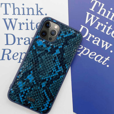 Apple iPhone 12 Kılıf Kajsa Glamorous Serisi Snake Pattern Kapak Gri