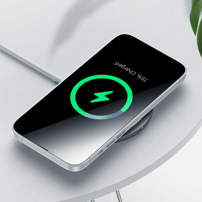 iPhone 13 Pro Kılıf Benks Lollipop Protective Kılıf