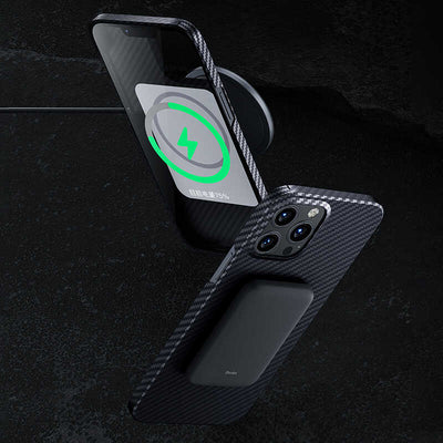 Apple iPhone 13 Pro Kılıf Magsafe Özellikli Karbon Fiber Benks Essential Kevlar Kapak Siyah