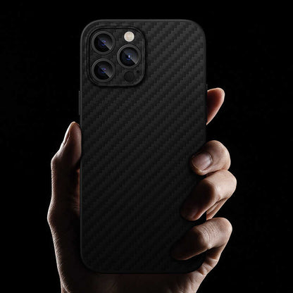 iPhone 13 Pro Max Kılıf Karbon Fiber Benks Hybrid Kevlar Kılıf
