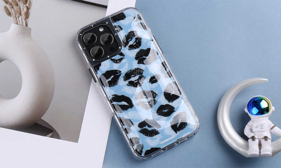 Apple iPhone 13 Pro Max Kılıf YoungKit Leopard Article Serisi Kapak Kahverengi
