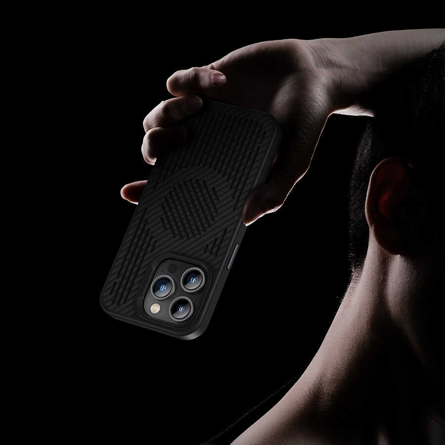 Apple iPhone 14 Kılıf Benks Magnetic Cooling Kevlar Soğutucu Özellikli Telefon Kılıfı Siyah