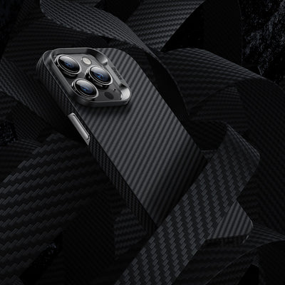 Apple iPhone 14 Kılıf Karbon Fiber Benks 600D Essential Kevlar Kapak Siyah
