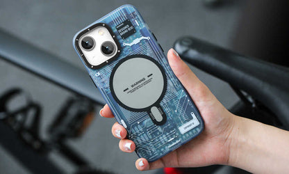 iPhone 14 Plus Kılıf M-safe Şarj Özellikli YoungKit Technology Serisi Kılıf