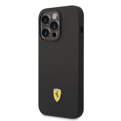 Apple iPhone 14 Pro Kılıf Ferrari Magsafe Şarj Özellikli Silikon Metal Logo Dizayn Kapak Kırmızı