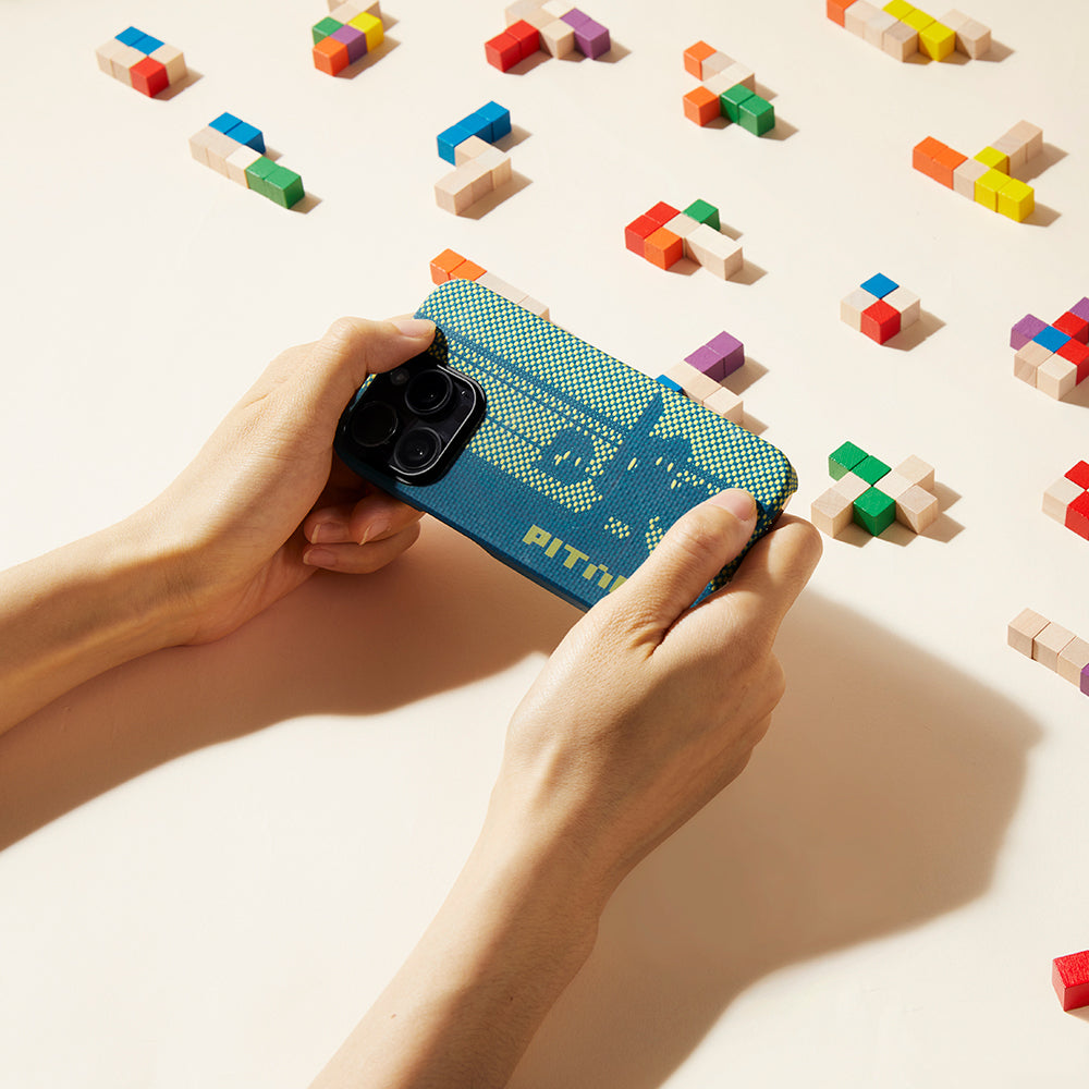 iPhone 14 Pro Kılıf M-safe Şarj Özellikli Aramid Fiber Pitaka Tactile Woven Pixel Game Kılıf