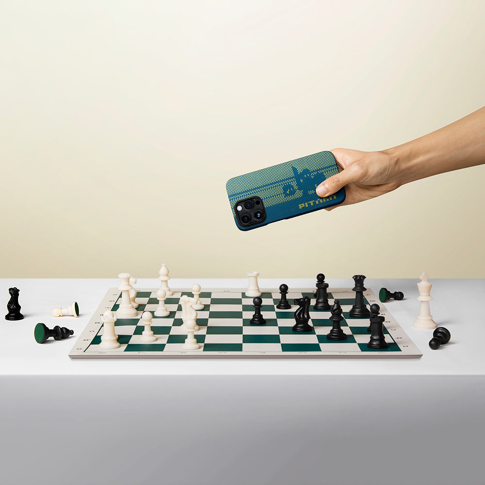 iPhone 14 Pro Kılıf M-safe Şarj Özellikli Aramid Fiber Pitaka Tactile Woven Pixel Game Kılıf