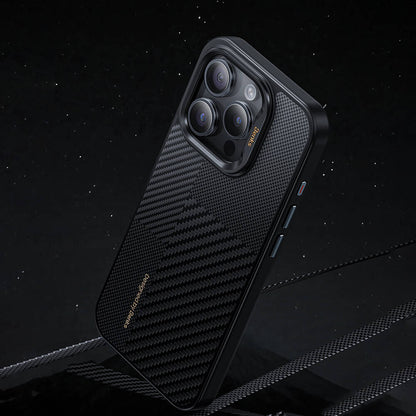 iPhone 14 Pro Kılıf M-safe Şarj Özellikli Karbon Fiber Benks Montage Hybrid ArmorPro Kevlar Kılıf