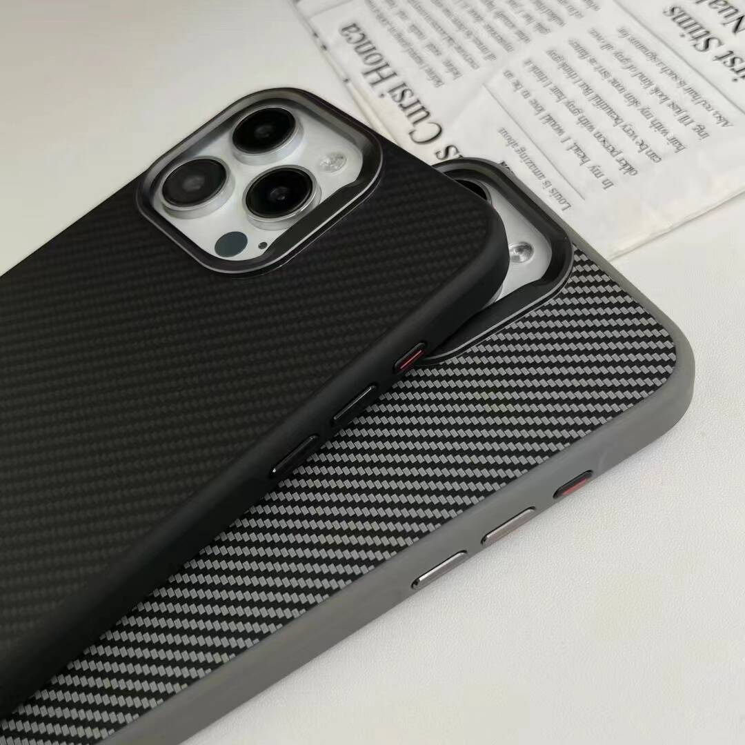 iPhone 14 Pro Max Kılıf M-safe Şarj Özellikli Karbon Fiber Görünümlü Zore Troy Kılıf