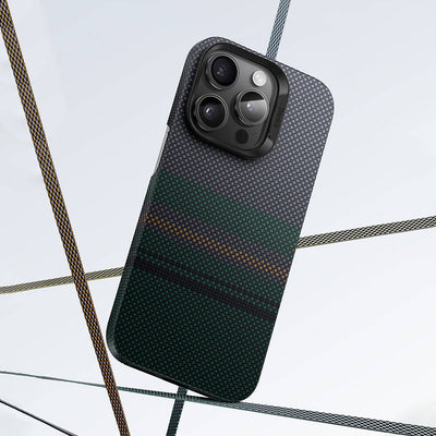 Apple iPhone 14 Pro Max Kılıf Magsafe Şarj Özellikli Karbon Fiber Tasarımlı Benks Aurora ArmorAir Kevlar Kapak Siyah