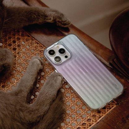 iPhone 14 Pro Max Kılıf Parlayan Arka Yüzey Coehl Linear Kılıf