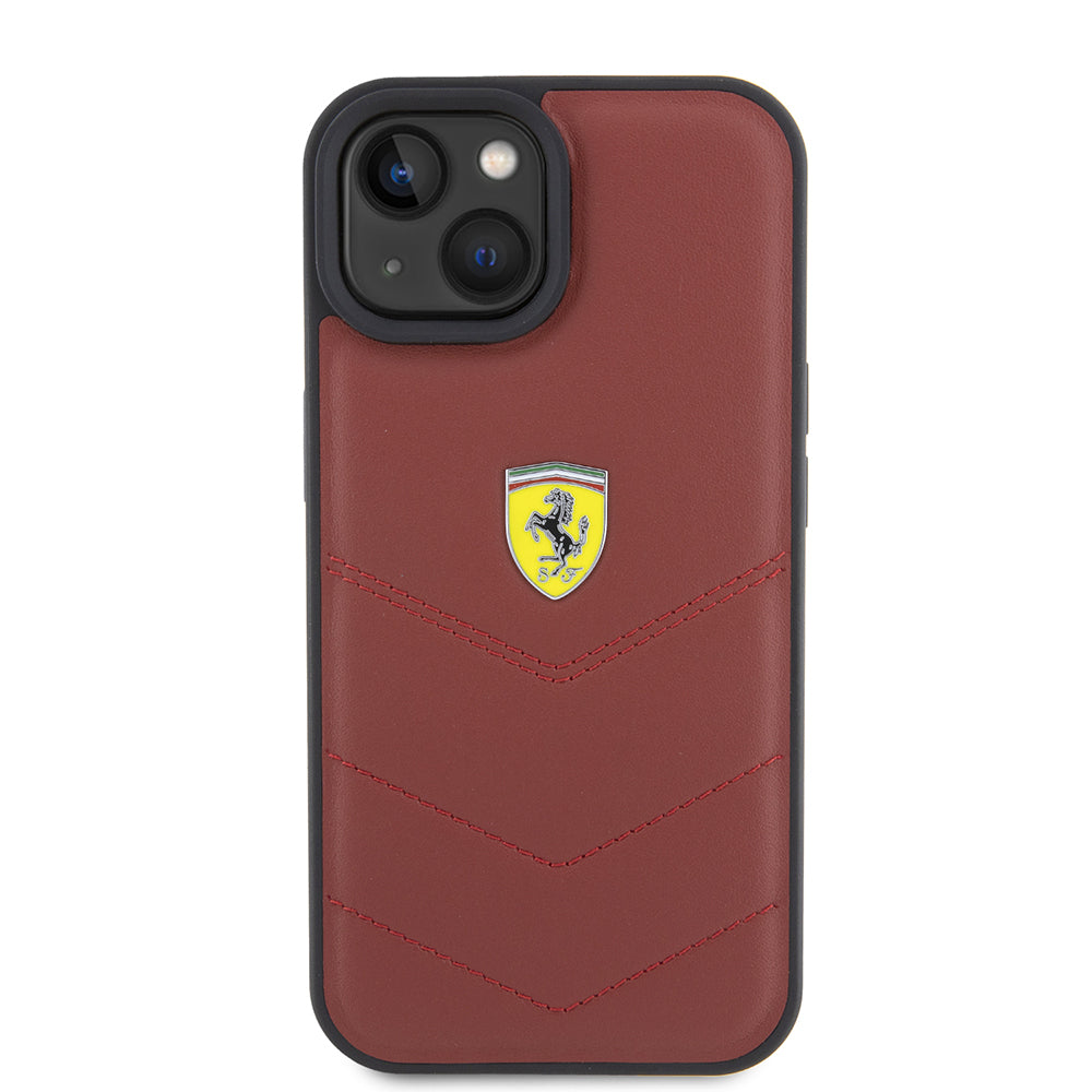 iPhone 15 Kılıf Ferrari Orjinal Lisanslı Deri Dikişli Arka Yüzey Metal Logo Tasarımlı Kılıf