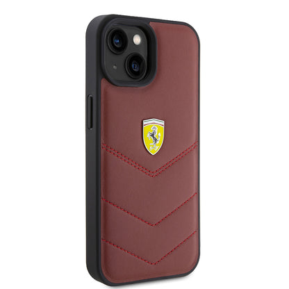 iPhone 15 Kılıf Ferrari Orjinal Lisanslı Deri Dikişli Arka Yüzey Metal Logo Tasarımlı Kılıf
