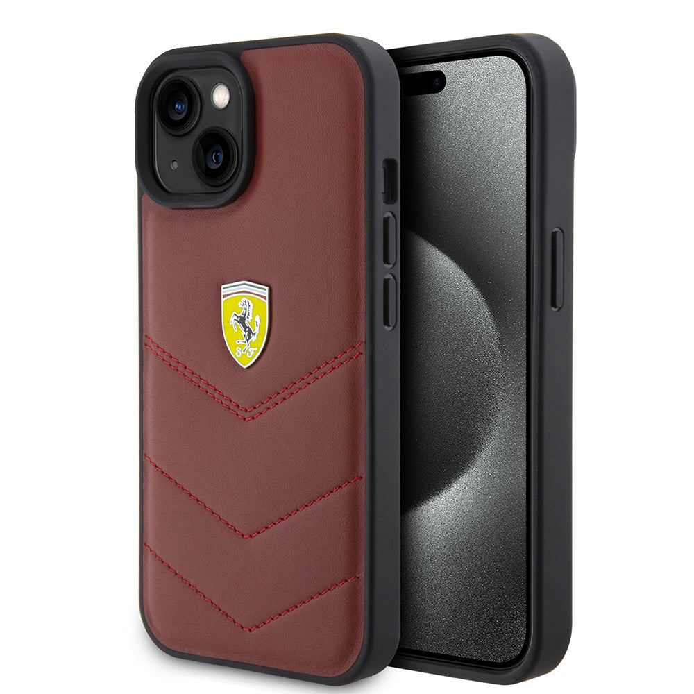 iPhone 15 Kılıf Ferrari Orjinal Lisanslı Deri Dikişli Arka Yüzey Metal Logo Tasarımlı Kılıf