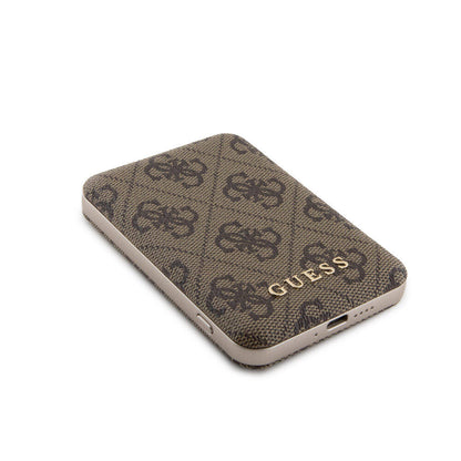 iPhone 15 Kılıf Guess Orjinal Lisanslı M-safe Şarj Özellikli Yazı Logolu 4G Desenli Kılıf + Powerbank 5000mAh 2in1 Set