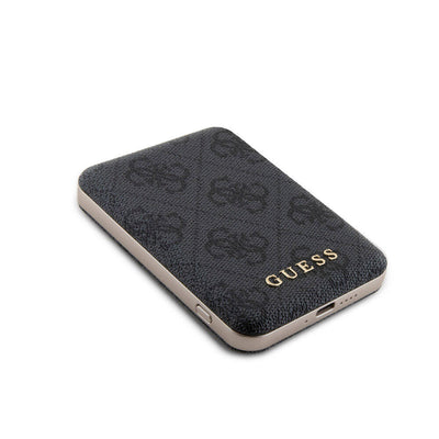 Apple iPhone 15 Kılıf Guess Orjinal Lisanslı Magsafe Şarj Özellikli Yazı Logolu 4G Desenli Kapak + Powerbank 5000mAh 2in1 Set Siyah