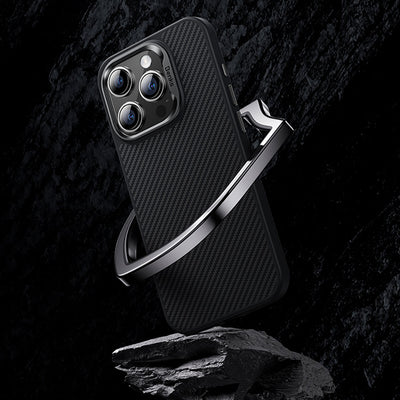 Apple iPhone 15 Kılıf Karbon Fiber Magsafe Şarj Özellikli Benks Hybrid ArmorPro 600D Kevlar Kapak Siyah