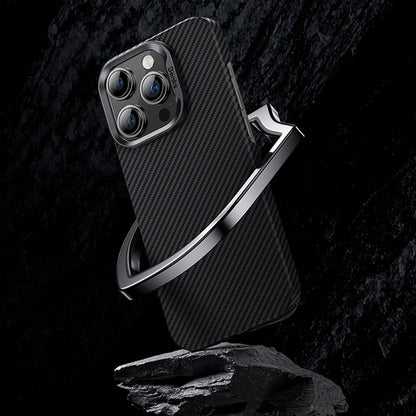 iPhone 15 Plus Kılıf M-safe Özellikli Karbon Fiber Benks Essential ArmorAir 600D Kevlar Kılıf