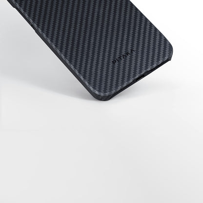 iPhone 15 Plus Kılıf M-safe Şarj Özellikli 1500D Aramid Fiber Pitaka Ultra-Slim Classic Serisi Black-Grey Twill Kılıf