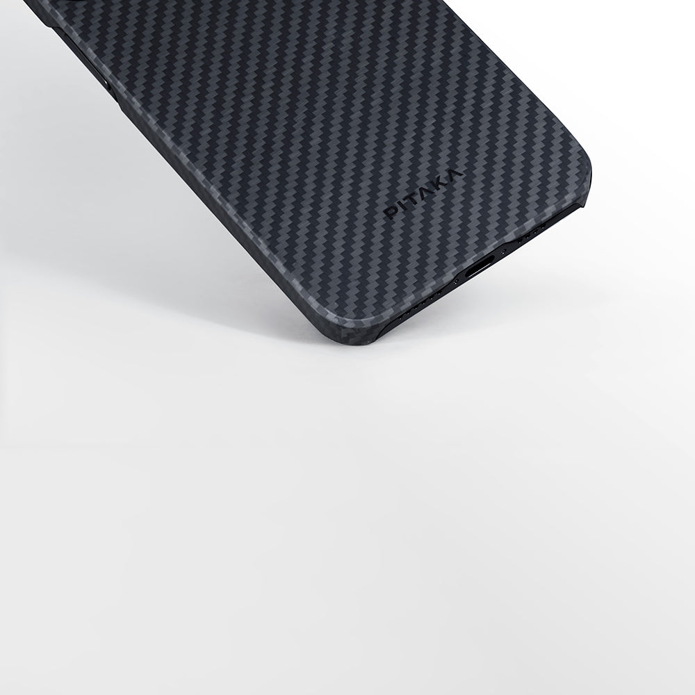 Apple iPhone 15 Plus Kılıf Magsafe Şarj Özellikli 1500D Aramid Fiber Pitaka Ultra-Slim Classic Serisi Black-Grey Twill Kapak Siyah-Gri