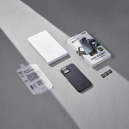 iPhone 15 Plus Kılıf M-safe Şarj Özellikli 600D Aramid Fiber Pitaka Ultra-Slim Classic Serisi Black-Grey Twill Kılıf