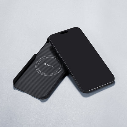 iPhone 15 Plus Kılıf M-safe Şarj Özellikli 600D Aramid Fiber Pitaka Tactile Woven Orchestra Serisi Rhapsody Kılıf