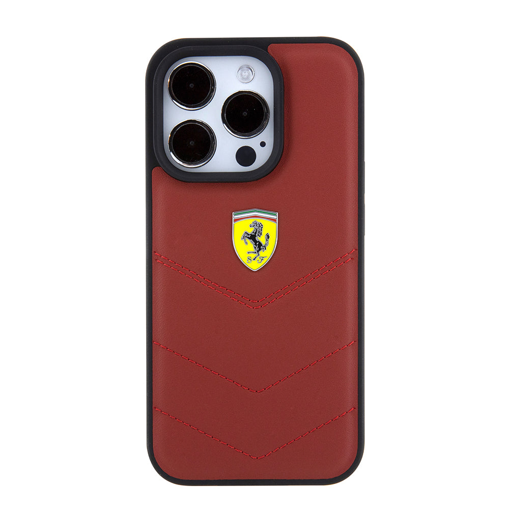 iPhone 15 Pro Kılıf Ferrari Orjinal Lisanslı Deri Dikişli Arka Yüzey Metal Logo Tasarımlı Kılıf