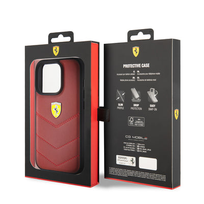 Apple iPhone 15 Pro Kılıf Ferrari Orjinal Lisanslı Deri Dikişli Arka Yüzey Metal Logo Tasarımlı Kapak Siyah