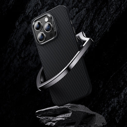 iPhone 15 Pro Kılıf Karbon Fiber M-safe Şarj Özellikli Benks Hybrid ArmorPro 600D Kevlar Kılıf
