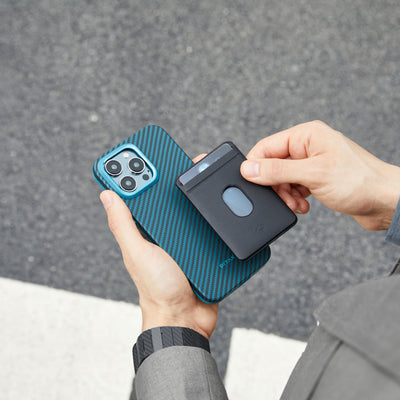 Apple iPhone 15 Pro Kılıf M-safe Şarj Özellikli 1500D Aramid Fiber Pitaka Military-Grade Classic Serisi Black-Grey Twill Kapak Siyah-Gri