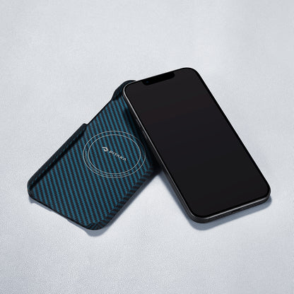 iPhone 15 Pro Kılıf M-safe Şarj Özellikli 1500D Aramid Fiber Pitaka Ultra-Slim Classic Serisi Black-Blue Twill Kılıf