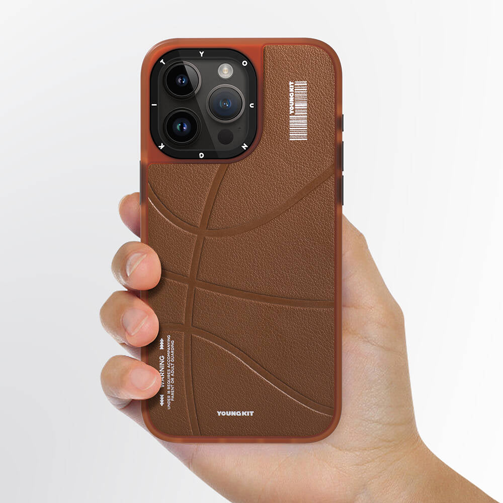 Apple iPhone 15 Pro Kılıf Magsafe Şarj Özellikli Youngkit Backboard Serisi Leather Kapak Kahverengi