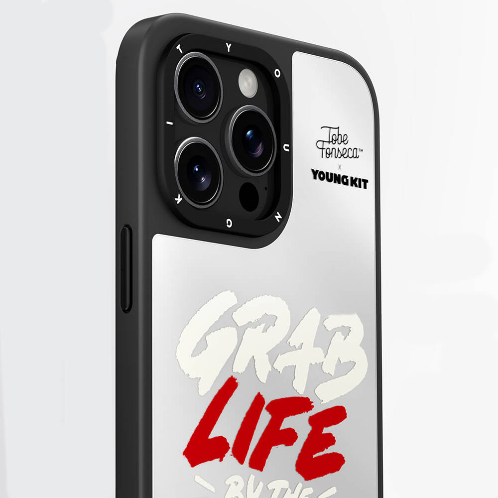 Apple iPhone 15 Pro Kılıf Tobias Fonseca Tasarımlı Youngkit Mirror Kapak Kırmızı