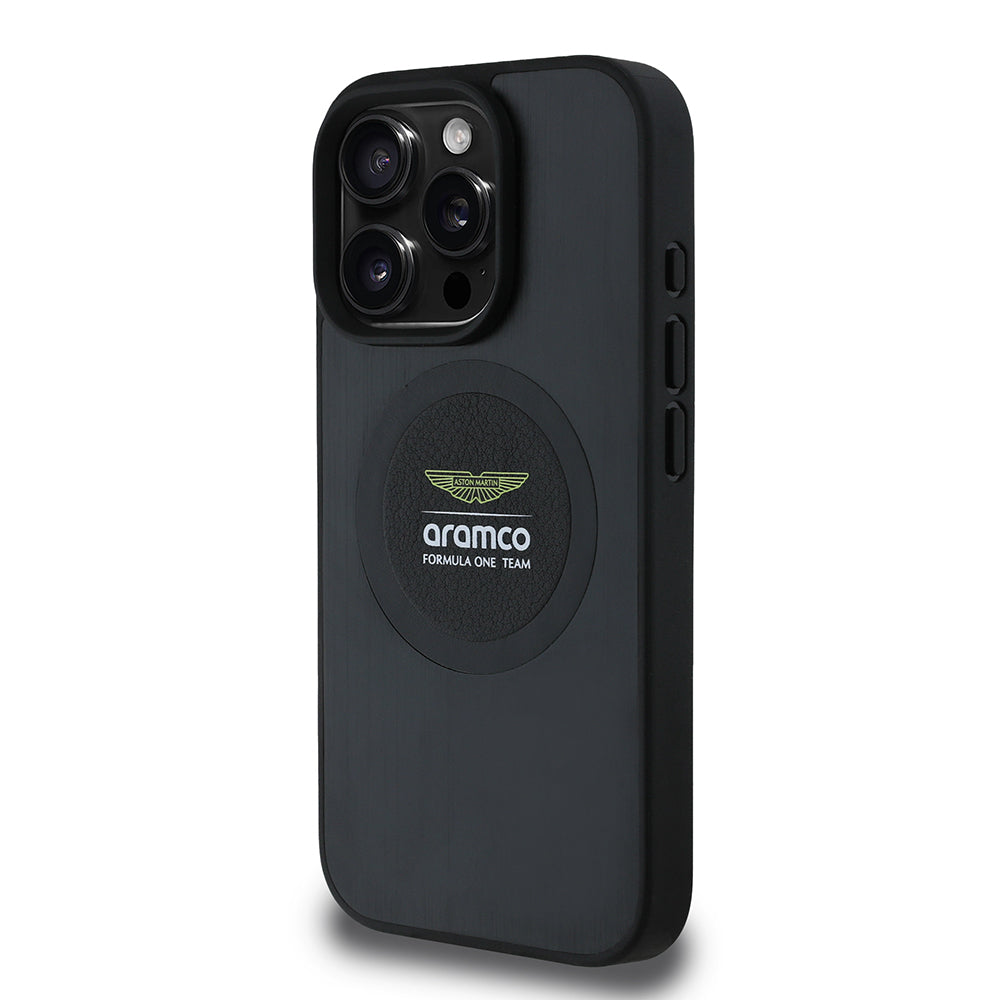Apple iPhone 15 Pro Max Kılıf Aston Martin Orjinal Lisanslı M-safe Şarj Özellikli Aluminyum Arka Yüzeyli Formula One Team Baskılı Kapak Siyah