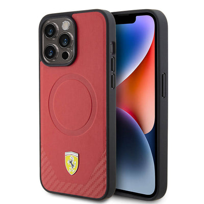 Apple iPhone 15 Pro Max Kılıf Ferrari Orjinal Lisanslı Magsafe Şarj Özellikli Metal Logolu PU Karbon Kapak Siyah