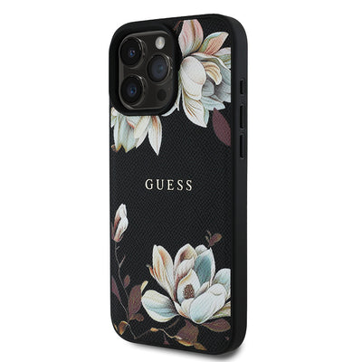 Apple iPhone 15 Pro Max Kılıf Guess Orjinal Lisanslı M-safe Şarj Özellikli Taneli Çiçek Tasarımlı Metal Yazı Logolu Kapak Siyah