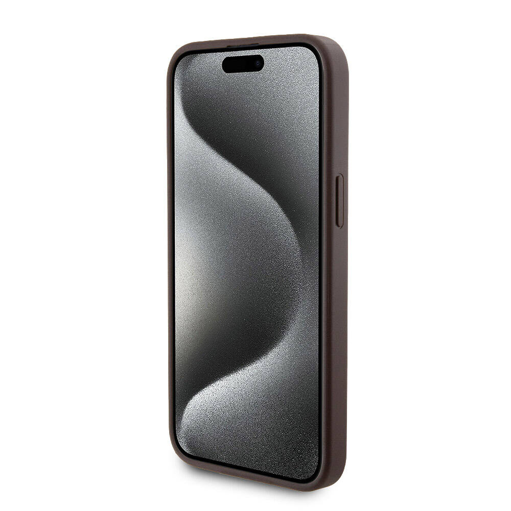 Apple iPhone 15 Pro Max Kılıf Guess Orjinal Lisanslı Magsafe Şarj Özellikli Yazı Logolu 4G Desenli Kapak + Powerbank 5000mAh 2in1 Set Kahverengi