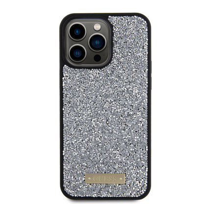 iPhone 15 Pro Max Kılıf Guess Orjinal Lisanslı Taşlı Arka Yüzey Metal Yazı Logolu Kılıf