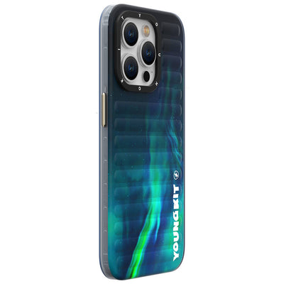 Apple iPhone 15 Pro Max Kılıf Kuzey Işıkları Desenli Youngkit Aurora Serisi Kapak Mor