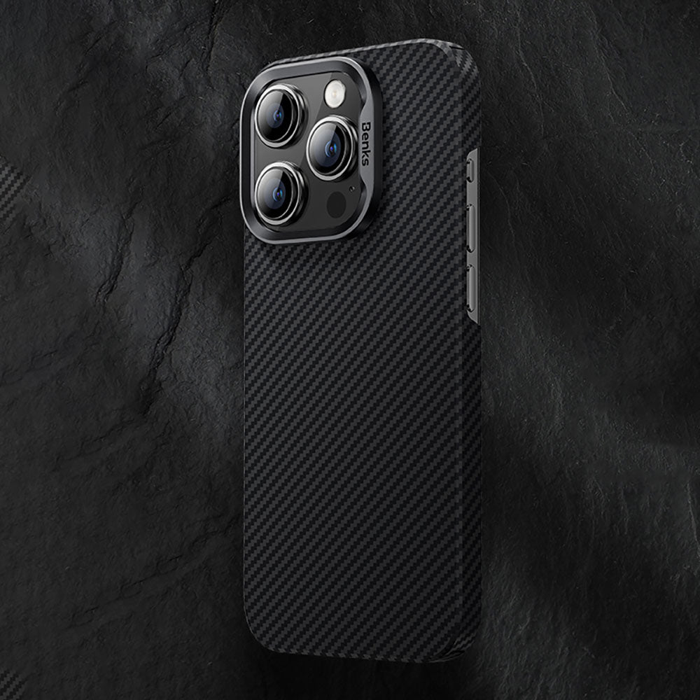 iPhone 15 Pro Max Kılıf M-safe Özellikli Karbon Fiber Benks Essential ArmorAir 600D Kevlar Kılıf
