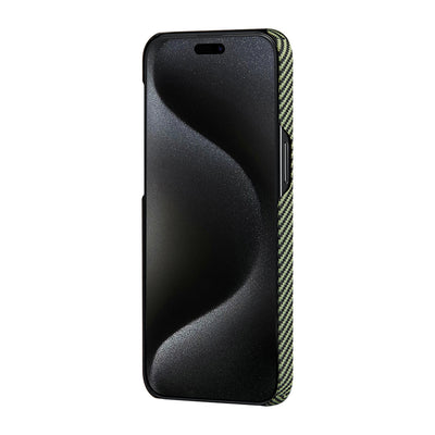 Apple iPhone 15 Pro Max Kılıf Magsafe Şarj Özellikli 600D Aramid Fiber Pitaka Tactile Woven Orchestra Serisi Overture Kapak Siyah-Yeşil