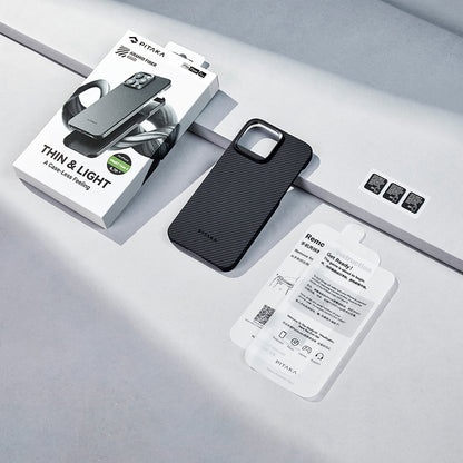 iPhone 15 Pro Max Kılıf M-safe Şarj Özellikli 600D Aramid Fiber Pitaka Ultra-Slim Classic Serisi Black-Grey Twill Kılıf