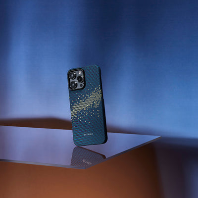 Apple iPhone 15 Pro Max Kılıf Magsafe Şarj Özellikli Aramid Fiber Pitaka Tactile Woven Starpeak Serisi Milky Way Galaxy Kapak Mavi