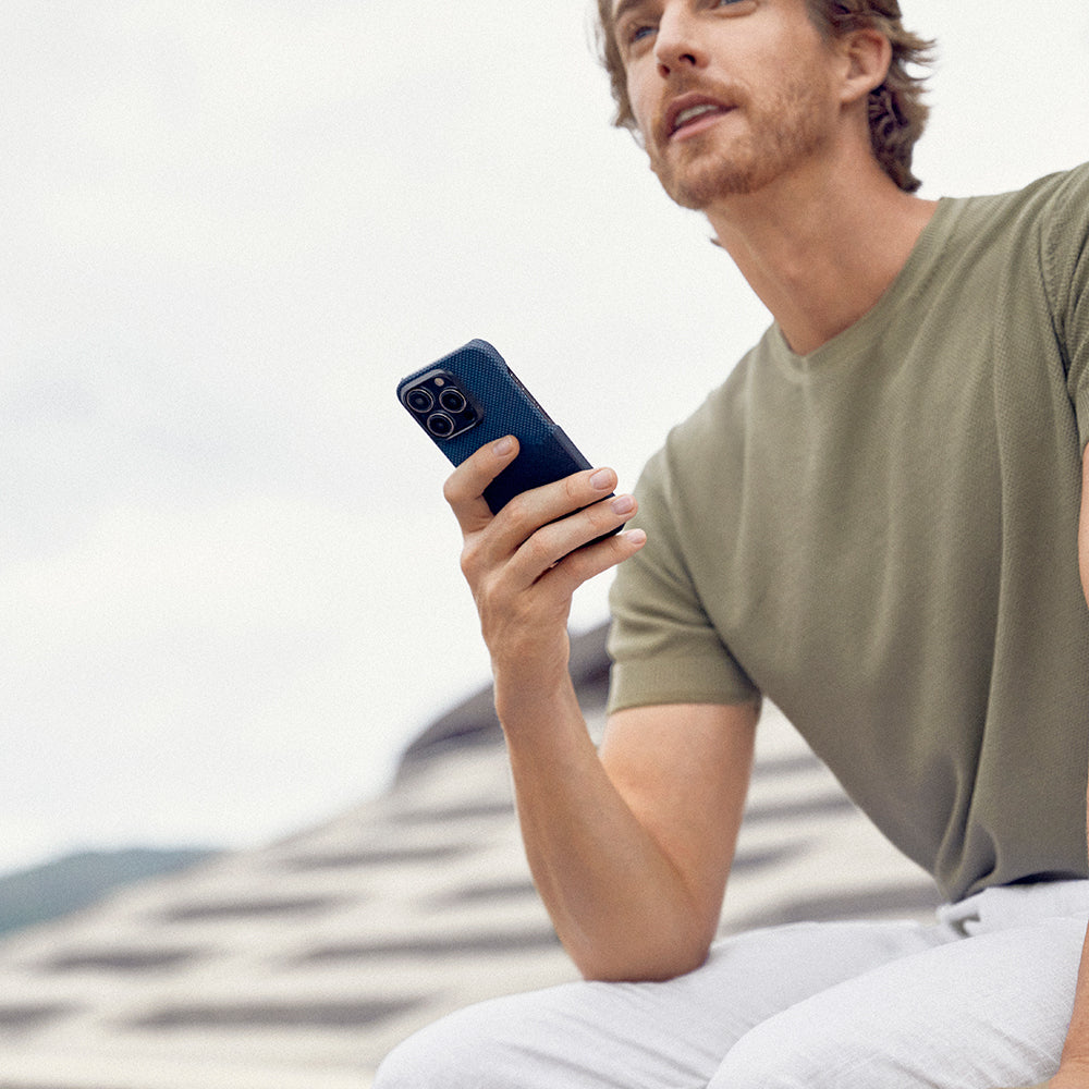 iPhone 15 Pro Max Kılıf M-safe Şarj Özellikli Aramid Fiber Pitaka Tactile Woven Starpeak Serisi Over The Horizon Kılıf