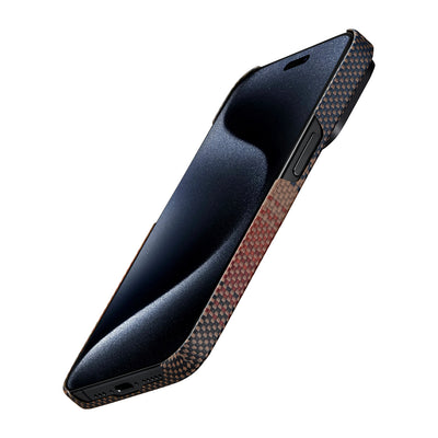 Apple iPhone 15 Pro Max Kılıf Magsafe Şarj Özellikli Aramid Fiber Pitaka Tactile Woven Sunset-Moonrise Serisi Sunset Kapak Kahverengi